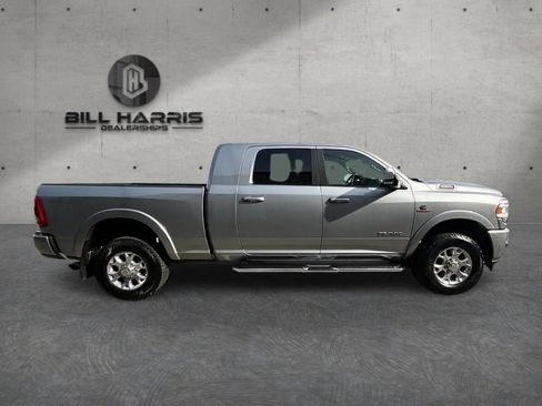 Used 2022 RAM 3500 Laramie AWD/4WD image 4