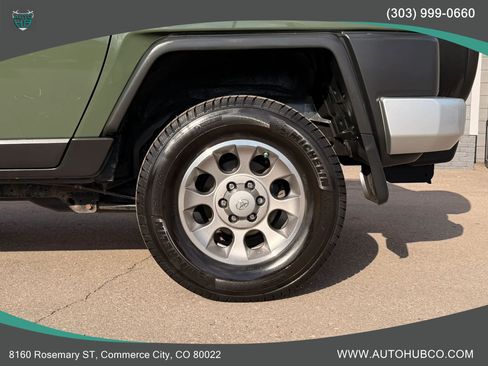 Used 2012 Toyota FJ Cruiser 4WD w/ Upgrade Pkg image 35