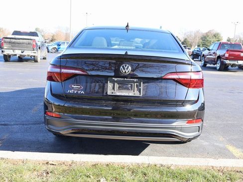 Used 2023 Volkswagen Jetta Sport image 15
