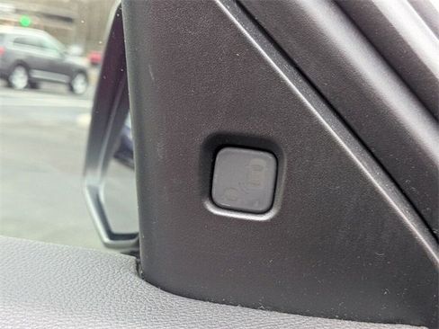 Certified 2025 Acura RDX w/ Technology Package image 30