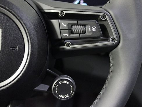 Used 2025 Porsche Taycan image 26