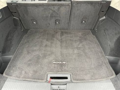 Used 2022 Nissan Rogue SV FWD image 15