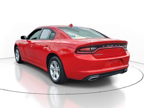 Used 2023 Dodge Charger SXT image 3