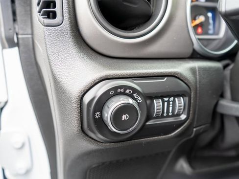 Used 2021 Jeep Wrangler Sport image 14