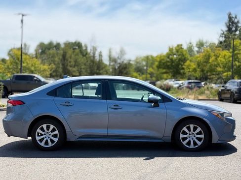 Used 2023 Toyota Corolla LE FWD image 6