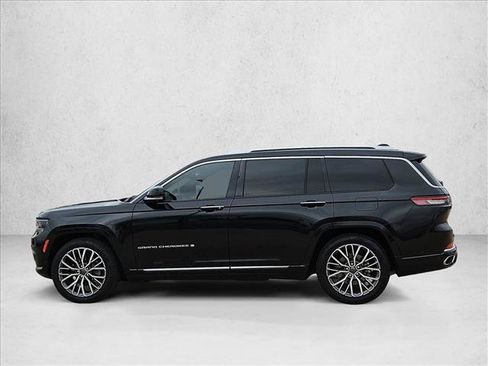 Used 2021 Jeep Grand Cherokee L Summit AWD/4WD image 9