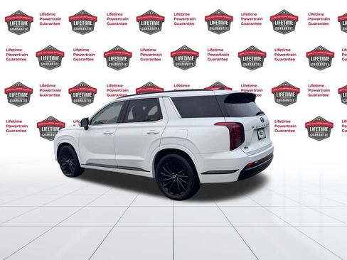 Used 2024 Hyundai Palisade Calligraphy image 3