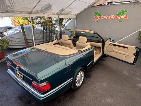 Used 1995 Mercedes-Benz E 320 Convertible image 3