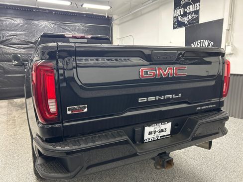 Used 2021 GMC Sierra 3500 Denali w/ Denali Black Diamond Edition image 5