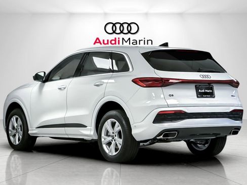 New 2025 Audi Q5 Premium image 3