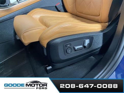 Used 2023 BMW X5 xDrive40i AWD/4WD image 11