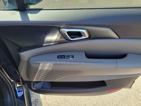 New 2026 Kia Carnival FWD image 10
