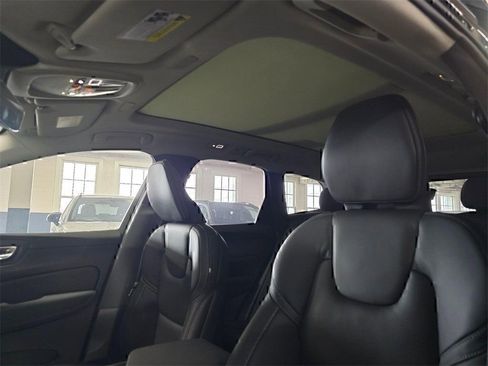 New 2026 Volvo XC60 B5 Ultra w/ Climate Package image 11