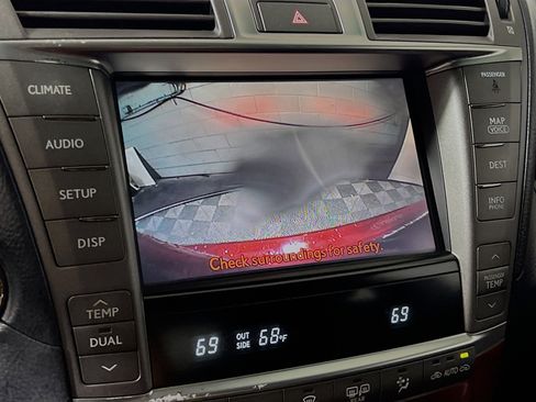 Used 2011 Lexus LS 460 w/ Comfort Pkg image 28