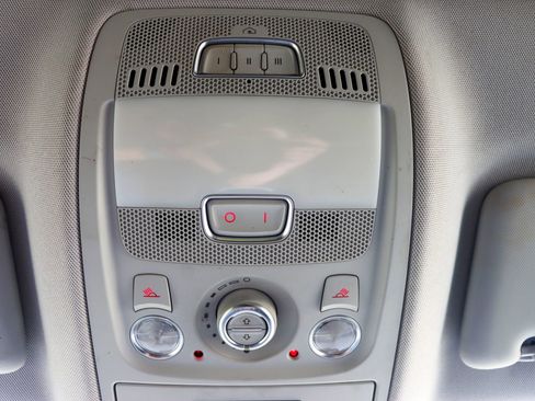 Used 2016 Audi Q5 2.0T Premium image 38