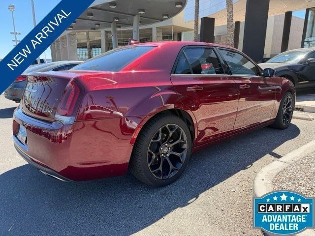 Used 2019 Chrysler 300 Touring w/ Sport Appearance Package RWD image 3