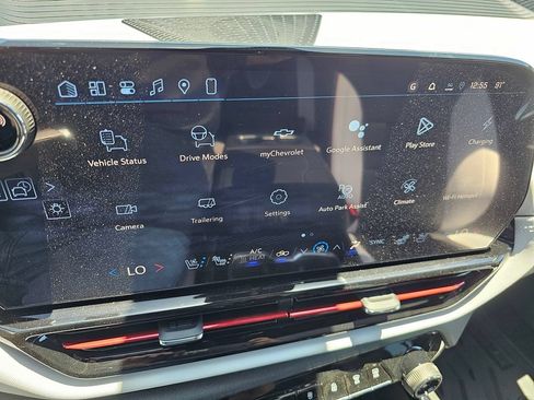 New 2026 Chevrolet Silverado EV 4x4 Crew Cab image 29