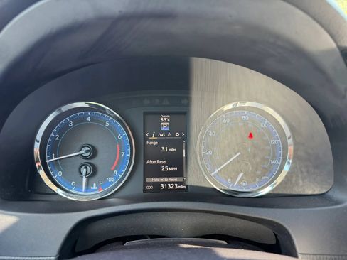 Used 2019 Toyota Corolla SE FWD image 17