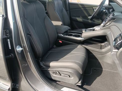 Used 2025 Acura RDX SH-AWD image 12