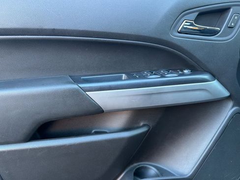 Used 2020 Chevrolet Colorado ZR2 image 14