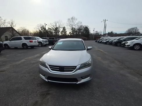 Used 2013 Honda Accord LX image 2