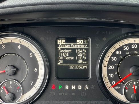 Used 2016 RAM 2500 Tradesman w/ Chrome Appearance Group image 21