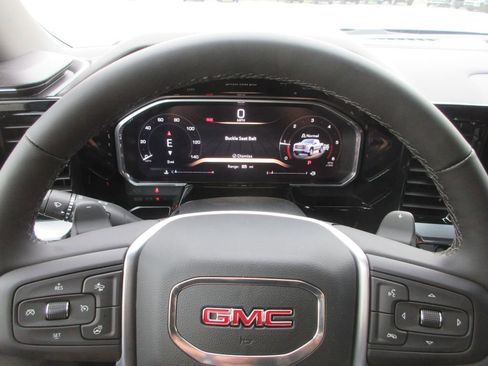New 2026 GMC Sierra 1500 Elevation w/ Elevation Premium Package AWD/4WD image 18