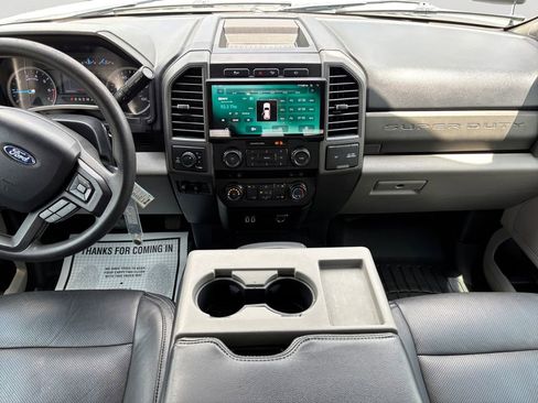 Used 2019 Ford F250 XL w/ STX Appearance Package AWD/4WD image 16
