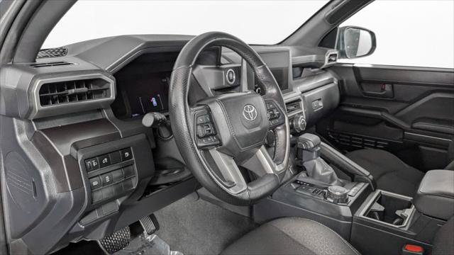 Used 2025 Toyota 4Runner SR5 AWD/4WD image 24
