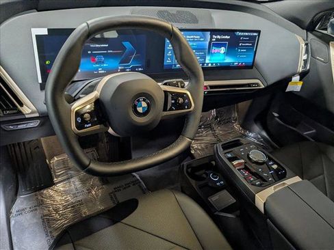 New 2026 BMW iX xDrive60 image 3