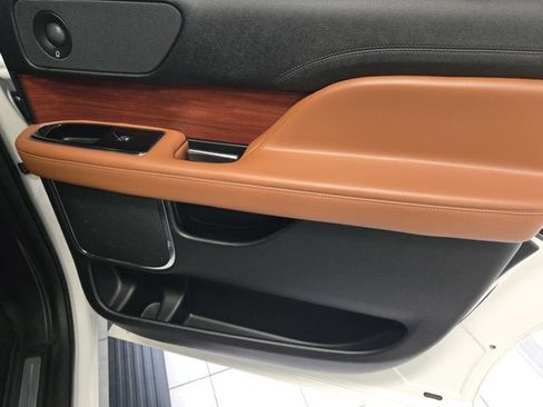 Used 2020 Lincoln Navigator L Reserve image 8