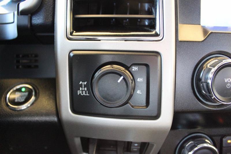 Used 2021 Ford F250 Lariat w/ Lariat Ultimate Package AWD/4WD image 38