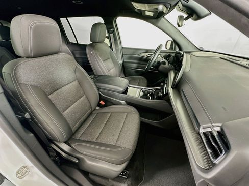 Used 2024 Chevrolet Traverse LT FWD image 32