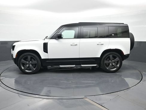 Used 2021 Land Rover Defender 110 X-Dynamic HSE AWD/4WD image 2