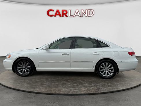 Used 2009 Hyundai Azera Limited w/ Ultimate Navigation Pkg 4 FWD image 2