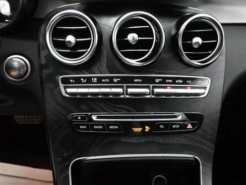 Certified 2019 Mercedes-Benz GLC 300 4MATIC image 16
