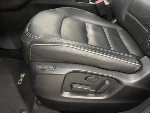 Used 2025 MAZDA CX-5 AWD 2.5 S w/ Preferred Package image 12