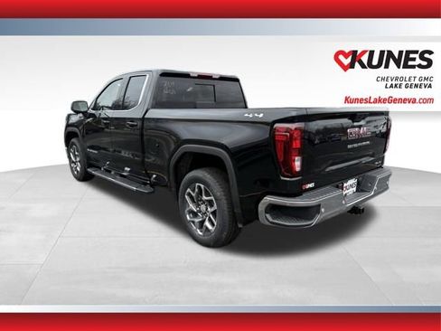 New 2026 GMC Sierra 1500 SLE w/ Preferred Package AWD/4WD image 8