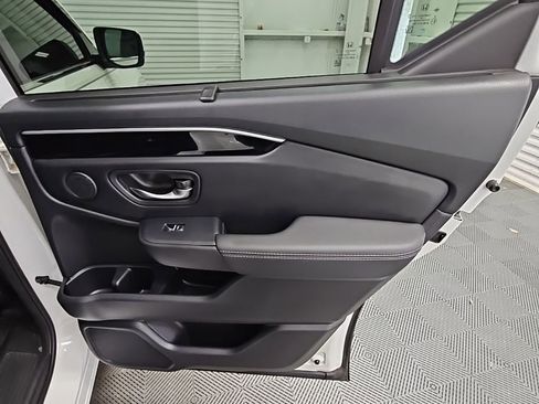 Used 2023 Honda Pilot EX-L image 38