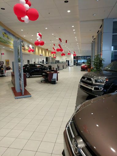 Used 2022 Ford F150 Raptor w/ Equipment Group 801A High AWD/4WD image 8