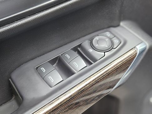 Used 2021 GMC Sierra 1500 Elevation w/ Preferred Package image 18