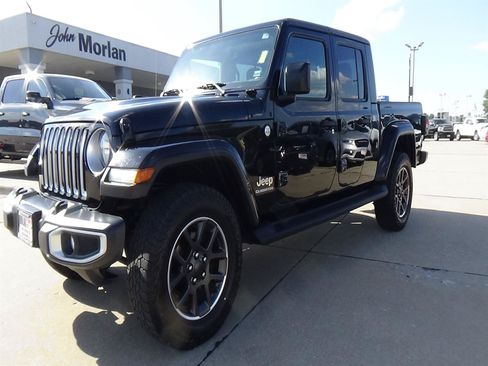 Used 2021 Jeep Gladiator Overland w/ Popular Equipment Package AWD/4WD image 2