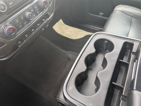 Used 2018 Chevrolet Silverado 1500 LT w/ Texas Edition image 23