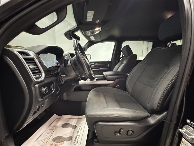 Used 2022 RAM 1500 Big Horn AWD/4WD image 16