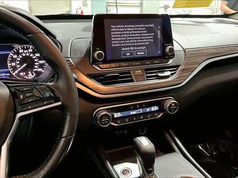 Used 2019 Nissan Altima 2.5 Platinum FWD image 7
