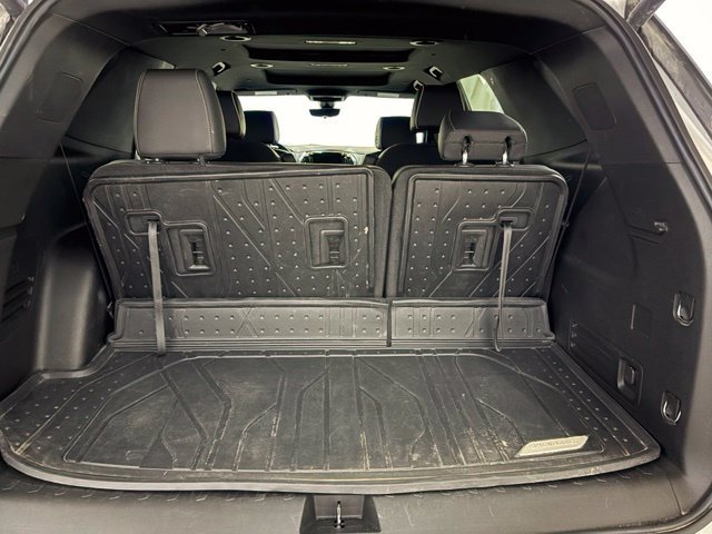 Used 2023 Chevrolet Traverse Premier w/ Redline Edition AWD/4WD image 11