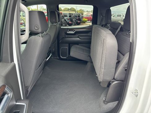 Used 2023 GMC Sierra 1500 Elevation image 24