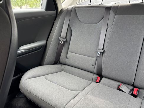 Used 2025 Kia K4 LXS image 41