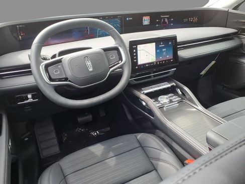 New 2026 Lincoln Nautilus Reserve w/ Jet Appearance Package AWD/4WD image 6