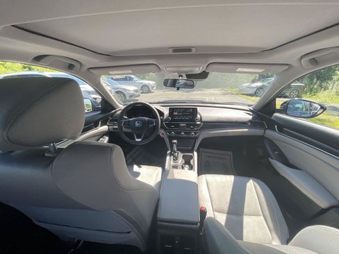 Used 2020 Honda Accord EX image 29